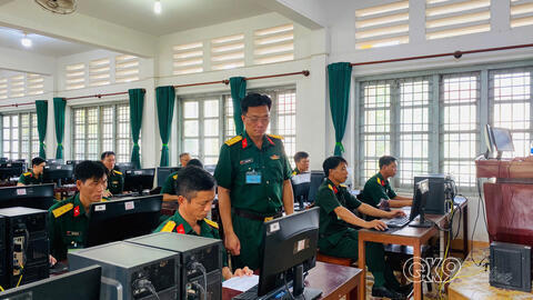 Bứt phá từ mô hình “Nhà trường thông minh”