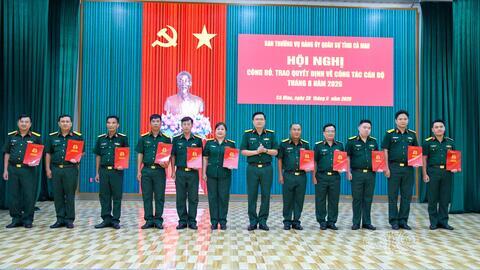 Ban Thường vụ Đảng ủy Quân sự tỉnh Cà Mau: Trao Quyết định về công tác cán bộ tháng 8 năm 2026